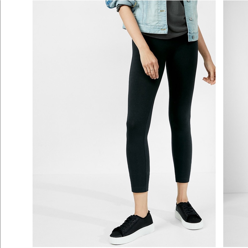 Express Cropped stretchy leggings
